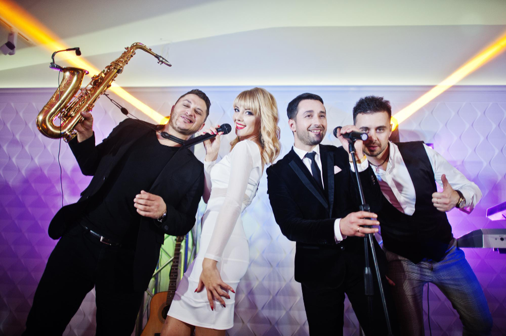 The Gleams: elevating romance with the finest italian wedding music